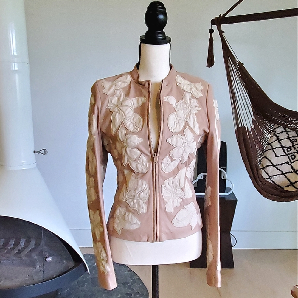 Catherine Malandrino Beige Leather Jacket with Cream Leather Applique size M.